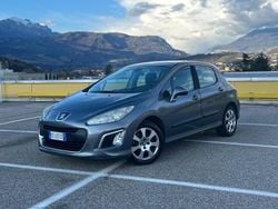Nero Usata 2011 Peugeot 308 Active Tre volumi | 3900 € (Buon prezzo)