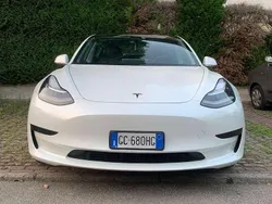 Bianco Usata 2020 Tesla Model 3 Standard Range Tre volumi | 21.000 € (Cara)