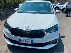 Bianco Usata 2024 Skoda Fabia Due volumi | 16.500 € (Buon prezzo)