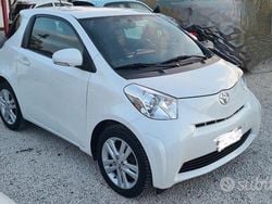 Bianco Usata 2011 Toyota iQ Due volumi | 6450 € (Buon prezzo)