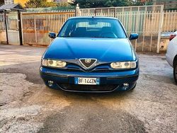 Blu Usata 1999 Alfa Romeo 146 Due volumi | 2000 € (Cara)