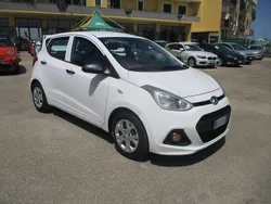 Bianco Usata 2014 Hyundai i10 Style Due volumi | 5990 € (Buon prezzo)