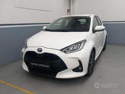 Bianco Usata 2021 Toyota Yaris Hybrid Trend Tre volumi | 16.900 € (Buon prezzo)