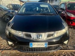 Nero Usata 2010 Honda Civic Elegance Tre volumi | 3990 € (Buon prezzo)
