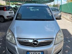 Grigio Usata 2008 Opel Zafira Cosmo Monovolume | 3000 € (Buon prezzo)