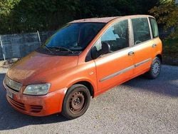 Arancione Usata 2006 Fiat Multipla Active Monovolume | 500 € (Super prezzo)