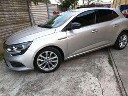 Grigio Usata 2017 Renault Mégane IV Bose Edition Tre volumi | 12.000 € (Buon prezzo)