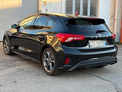 Nero Usata 2020 Ford Focus ST-Line Tre volumi | 14.900 € (Buon prezzo)