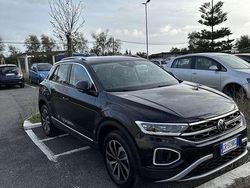 Usata 2023 VW T-Roc Life SUV | 23.900 € (Buon prezzo)