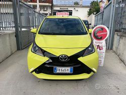 Giallo Usata 2017 Toyota Aygo Business Edition Due volumi | 8499 € (Buon prezzo)