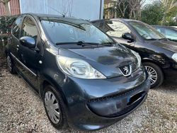 Grigio Usata 2007 Peugeot 107 Due volumi | 3250 € (Buon prezzo)