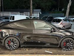 Nero Usata 2022 Tesla Model Y Performance SUV | 42.900 € (Cara)