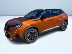 Arancione metallizzato Usata 2021 Peugeot 2008 GT SUV | 18.800 € (Buon prezzo)