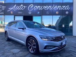 Argento Usata 2022 VW Passat Executive Station wagon | 18.900 € (Buon prezzo)