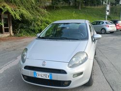 Grigio Usata 2014 Fiat Punto Lounge Due volumi | 3800 € (Ottimo prezzo)