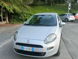 Usata 2014 Fiat Punto Lounge Due volumi | 4890 € (Buon prezzo)