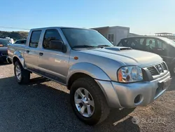 Usata 2010 Nissan Navara Pick-up | 10.500 € (Ottimo prezzo)