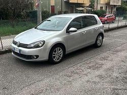 Usata 2009 VW Golf Comfortline Tre volumi | 7000 € (Molto cara)