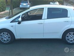Bianco Usata 2017 Fiat Punto Due volumi | 7800 € (Cara)