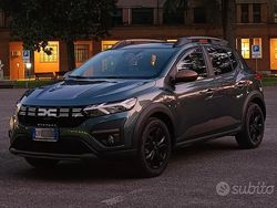 Verde Usata 2024 Dacia Sandero Extreme Tre volumi | 16.500 € (Buon prezzo)