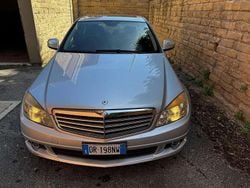 Grigio Usata 2008 Mercedes C200 Avantgarde Tre volumi | 8000 € (Buon prezzo)
