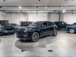 Nero Usata 2019 Porsche Macan Sport SUV | 48.800 € (Buon prezzo)