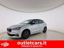 Argento brillante metallizzato nero tulipano perlato Usata 2025 Skoda Fabia Selection Tre volumi | 16.900 € (Buon prezzo)