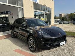 Nero Usata 2020 Porsche Macan Turbo SUV | 65.800 € (Buon prezzo)
