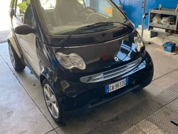 Giallo Usata 2002 Smart ForTwo Coupé Due volumi | 2300 € (Buon prezzo)