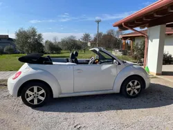 Usata 2010 VW Beetle Cabrio | 10.000 € (Molto cara)