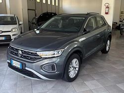 Grigio Usata 2024 VW T-Roc Edition SUV | 25.900 € (Buon prezzo)