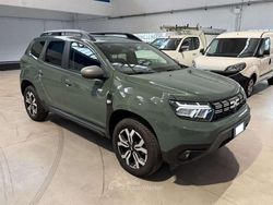 Verde metallizzato Usata 2023 Dacia Duster Journey SUV | 14.900 € (Super prezzo)