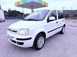 Bianco Usata 2010 Fiat Panda Dynamic Tre volumi | 3990 € (Buon prezzo)