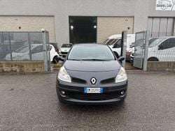Grigio Usata 2007 Renault Clio III Tre volumi | 2999 € (Buon prezzo)