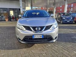 Grigio Usata 2015 Nissan Qashqai SUV | 12.500 € (Buon prezzo)