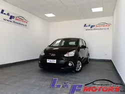 Nero Usata 2016 Hyundai i10 Comfort Due volumi | 7900 € (Buon prezzo)