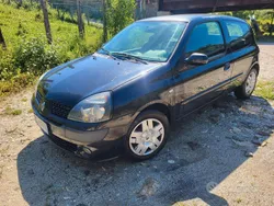 Usata 2005 Renault Clio II Due volumi | 1800 € (Buon prezzo)