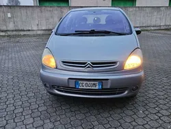 Usata 2003 Citroën Xsara Picasso Attraction Monovolume | 1400 €
