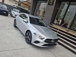 Grigio Usata 2023 Mercedes A180 Advanced Tre volumi | 29.500 € (Ottimo prezzo)