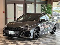 Grigio daytona Usata 2022 Audi RS3 Comfort Tre volumi | 47.950 € (Buon prezzo)