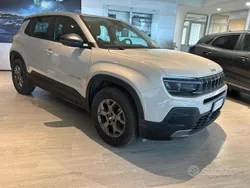 Oro Usata 2024 Jeep Avenger Altitude SUV | 23.900 € (Buon prezzo)
