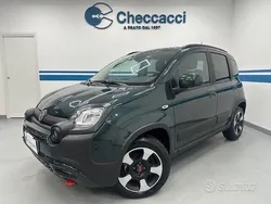 Usata 2024 Fiat Panda Cross Cross Due volumi | 14.490 € (Buon prezzo)