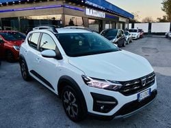 Bianco Usata 2021 Dacia Sandero Comfort Tre volumi | 11.000 € (Buon prezzo)