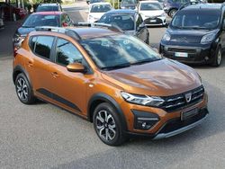 Oro Usata 2021 Dacia Sandero Essentiel Tre volumi | 11.899 € (Buon prezzo)