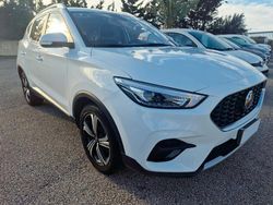 Bianco Usata 2024 MG ZS Luxury Tre volumi | 15.500 € (Buon prezzo)