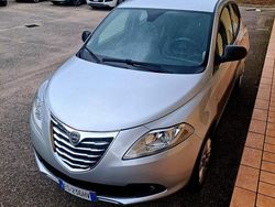 Argento Usata 2013 Lancia Ypsilon Gold Due volumi | 6400 € (Buon prezzo)