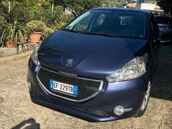 Blu Usata 2012 Peugeot 208 Due volumi | 8000 € (Cara)