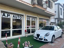 Bianco Usata 2016 Alfa Romeo Giulietta Exclusive Tre volumi | 9000 € (Cara)