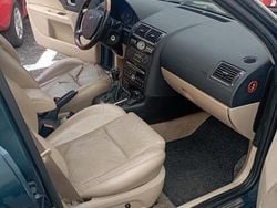 Usata 2004 Ford Mondeo Tre volumi | 1000 €