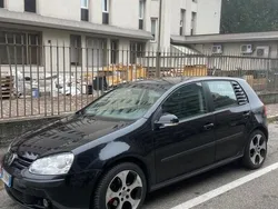Usata 2007 VW Golf V Tre volumi | 4000 € (Cara)